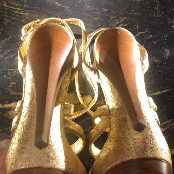 Report Signature Sexy Heels - Picture 5 of 12